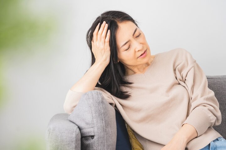 更年期障害の女性